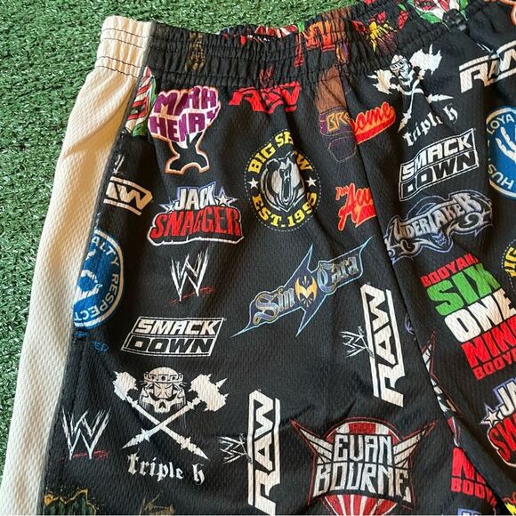 Vintage WWE Shorts Youth Ft. Kane John Cena Triple H Rey Mysterio & More Medium - Picture 4 of 12